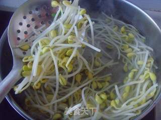 味蕾诱惑---水煮鸭血的做法步骤:4