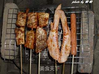 【大喜大】疯狂烧烤之烤鱼+烤鸭翅的做法步骤:4