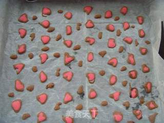 甜蜜情人节---豹纹蛋糕卷的做法步骤：11