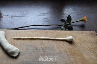 浪漫情人节的DIY巧克力玫瑰的做法步骤:4