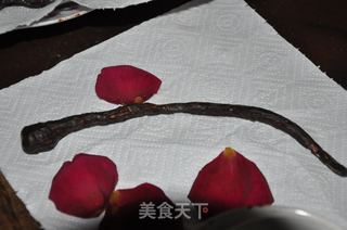 浪漫情人节的DIY巧克力玫瑰的做法步骤:11
