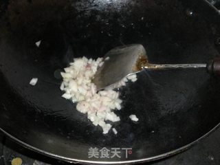 五彩蛋炒饭的做法步骤:3