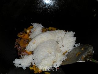 南瓜香肠炒饭的做法步骤:6