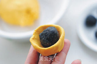 【南瓜黑芝麻汤圆】经典黑芝麻馅的做法步骤:12