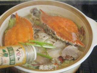 红肓蟹香肠白菜煲的做法步骤:10