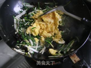 韭菜黄炒鸡蛋的做法步骤：15