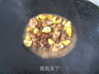 板栗烧鸡的做法步骤：5