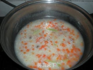 胡萝卜香肠烫饭的做法步骤:9