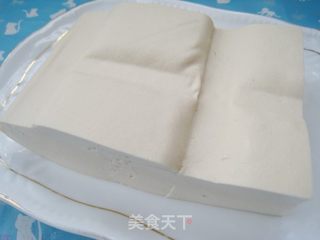 砂锅鱼头豆腐的做法步骤:2