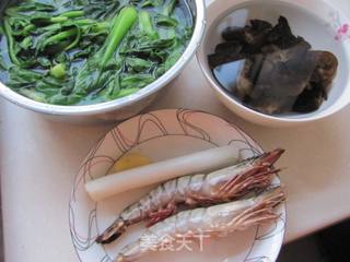 口味清淡的油菜虾仁水饺的做法步骤:2