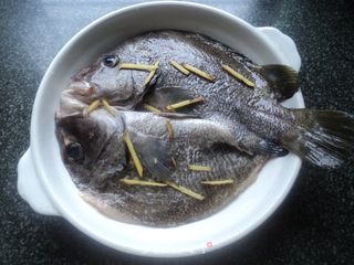 【清蒸海鱼】的做法步骤:7