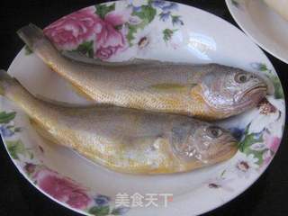 萝卜丝小黄鱼汤的做法步骤:3