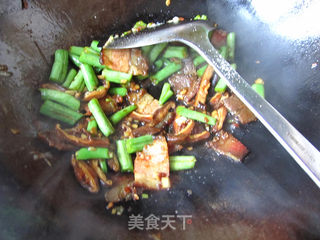 腊肉豆角焖饭的做法步骤:10