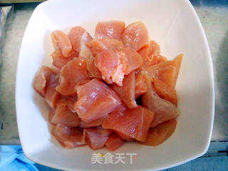 脆皮炸鸡块(麦乐鸡)的做法步骤:4