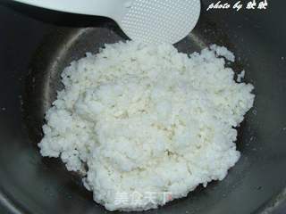 榨菜鱼丸炒饭的做法步骤:4