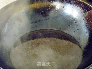 【简单宴客菜】梅菜扣肉的做法步骤：12