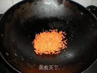 香肠胡萝卜蛋炒饭的做法步骤:2