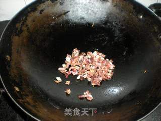 香肠胡萝卜蛋炒饭的做法步骤:6