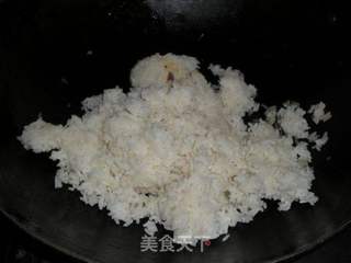 香肠胡萝卜蛋炒饭的做法步骤:12