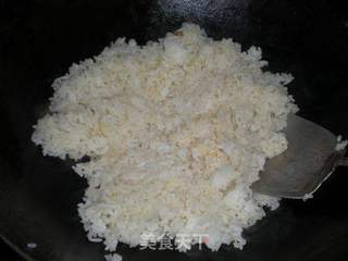 香肠胡萝卜蛋炒饭的做法步骤:13