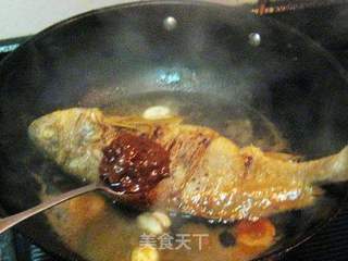 豆瓣酱烧黄鱼的做法步骤:9