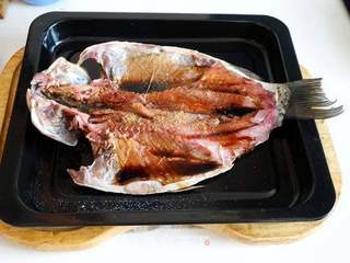 私房烤鲫鱼的做法步骤:4