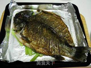 私房烤鲫鱼的做法步骤:11