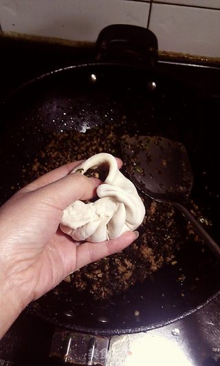 好吃的芽菜肉包的做法步骤:6