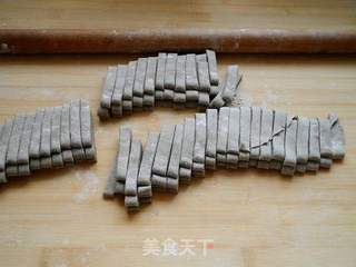 杂粮手擀面的做法步骤：12
