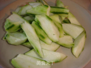 清鲜鱼丸丝瓜汤的做法步骤:8