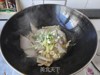 红烧带鱼的做法步骤:4