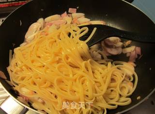 奶油鱼味芦笋意面的做法步骤：5
