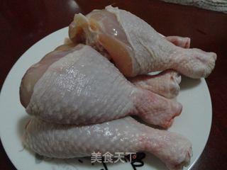 黑胡椒鸡腿肉卷的做法步骤：1