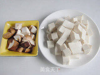 只需一味调料—咖喱豆腐的做法步骤:2