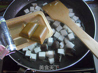 只需一味调料—咖喱豆腐的做法步骤:6