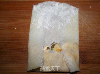 【早餐新花样,只需15分钟】芝士香蕉卷的做法步骤:7
