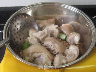 辣味红腐乳花生猪脚的做法步骤:8