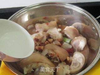 辣味红腐乳花生猪脚的做法步骤:12