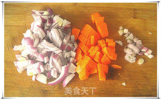 源自新疆羊肉抓饭——鸡肉抓饭的做法步骤:2