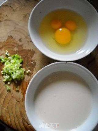 葱香蛋夹饼的做法步骤:2