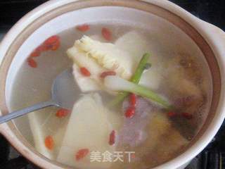 咸肉片煲春笋的做法步骤：10