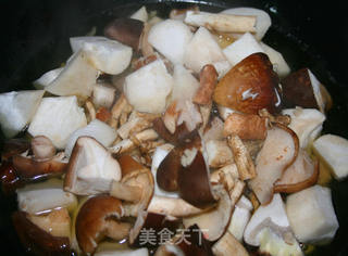 【升级版台式口味江西传统菜】什菌三杯鸡的做法步骤:6