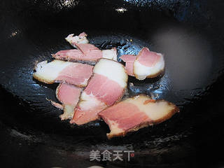 腊肉炒淮山薯的做法步骤:2