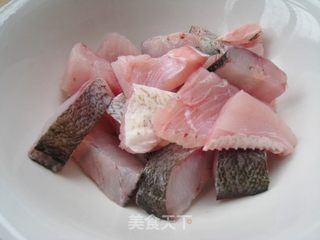 红烧瓦块鱼的做法步骤:2