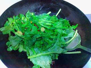 炝炒白油菜(白菜苔或者其他叫法)的做法步骤:6