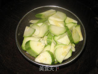 西葫芦炒肉片的做法步骤:3