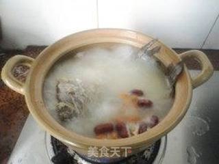 鲜甜鱼尾汤的做法步骤:5