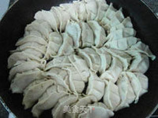 鸡肉玉米饺子的做法步骤:7