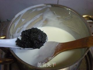 牛奶核桃芝麻糊的做法步骤：7