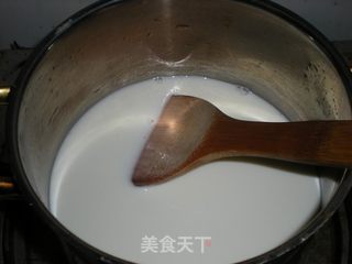 牛奶核桃芝麻糊的做法步骤:2